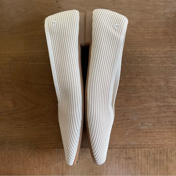 Vivaia Square Toe V-Cut Cream Ballet Flats Margo Office Workwear Neutral Capsule - Picture 4 of 12